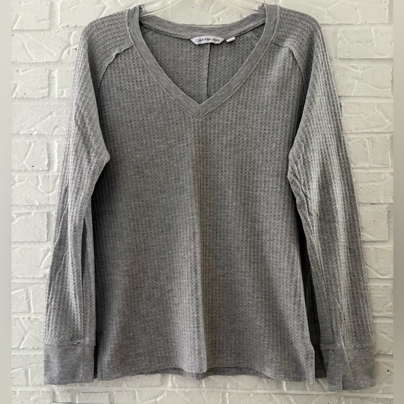 Calvin Klein Jeans Tops - Calvin Klein Jeans Gray Long Sleeve V-Neck Top